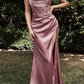 Rückenfreies Abendkleid