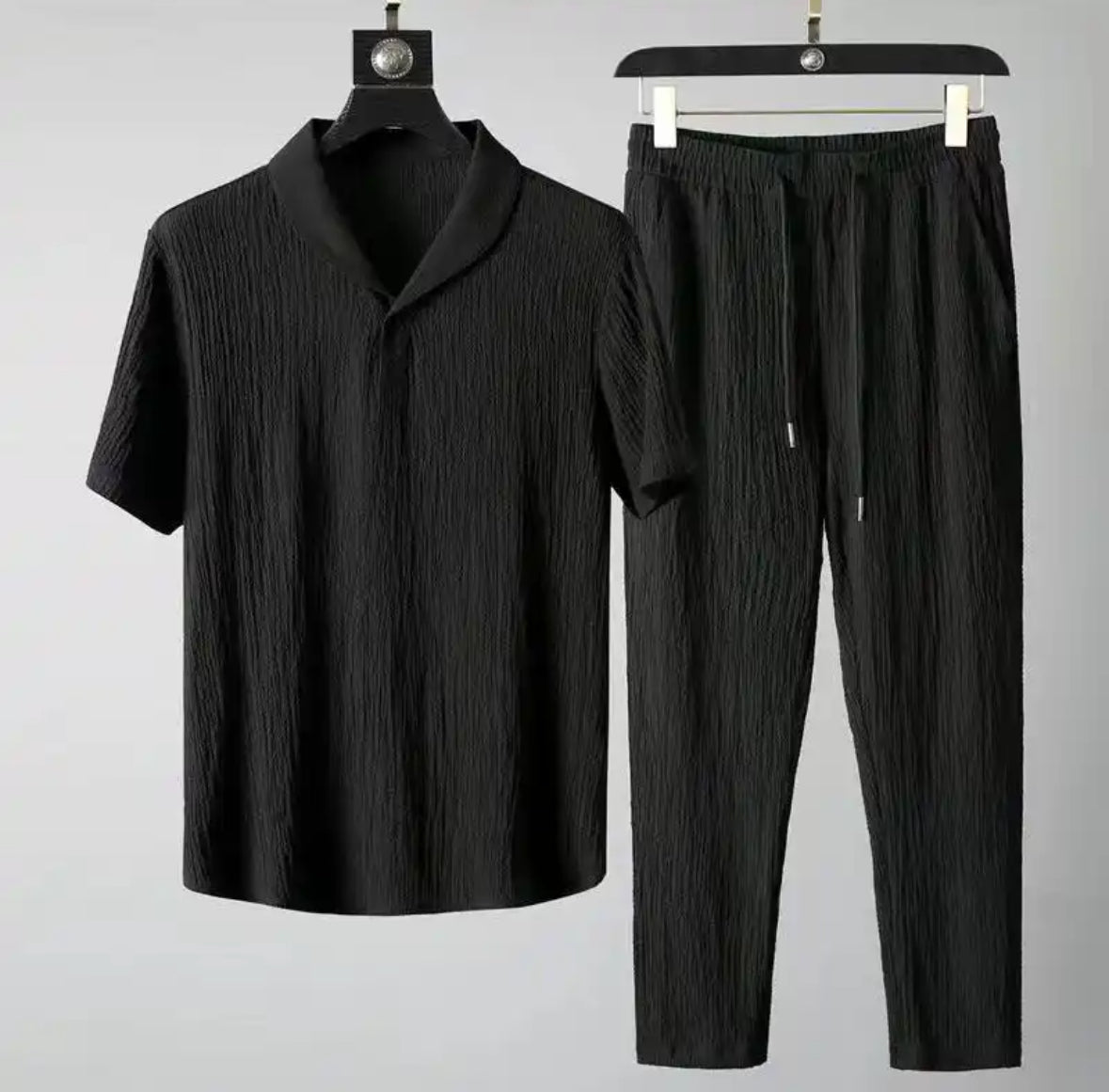 Luxuriöses Sommer Shirt mit Hosen