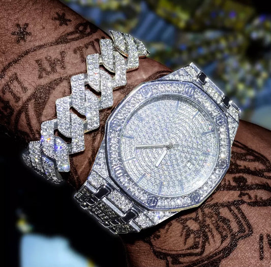 Iced Out Uhr